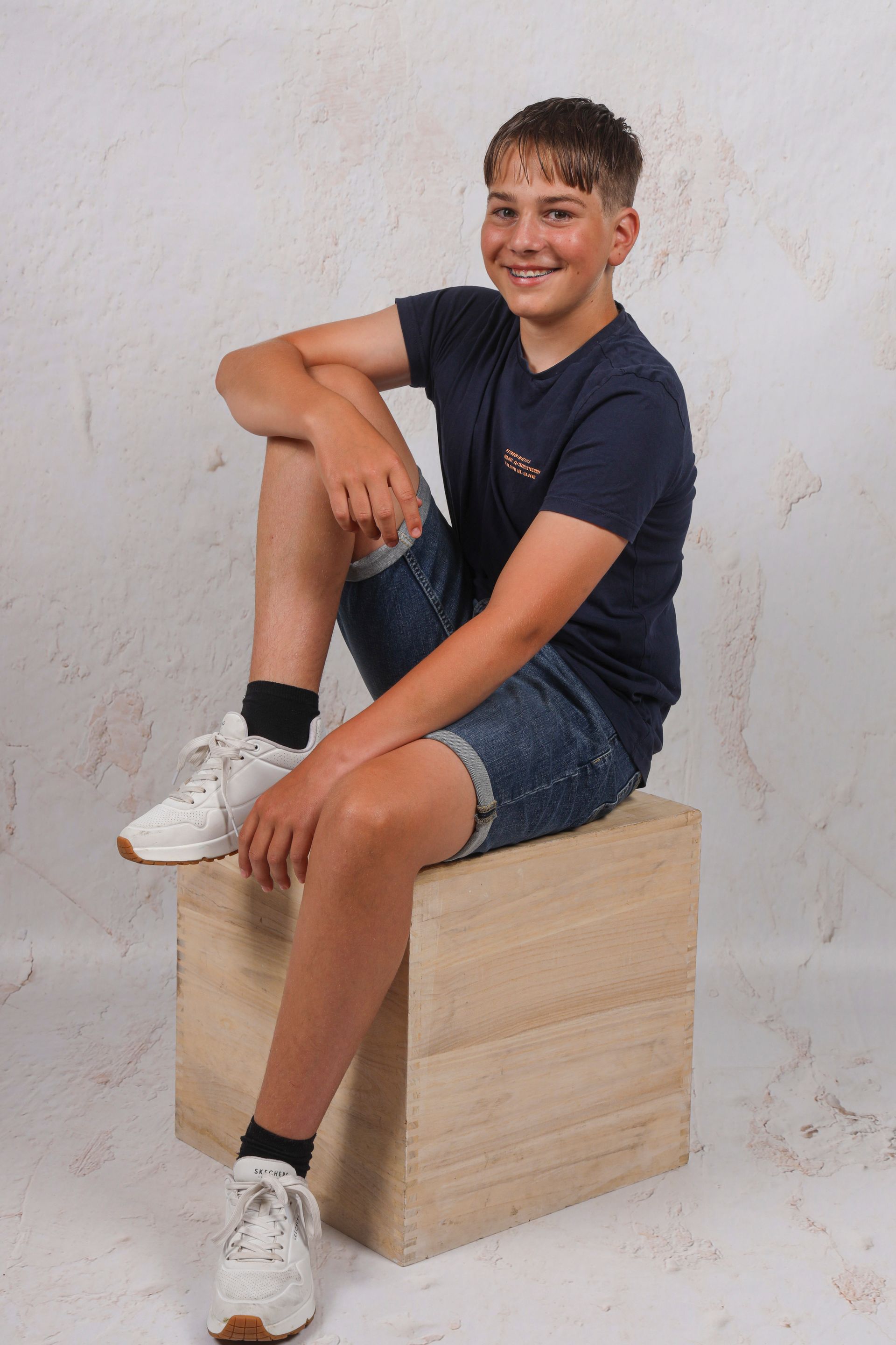 schoolfoto, schoolfotograaf, de leukste schoolfoto, leuke schoolfoto's, basisschool, kinderdagverblijf, witte achtergrond
