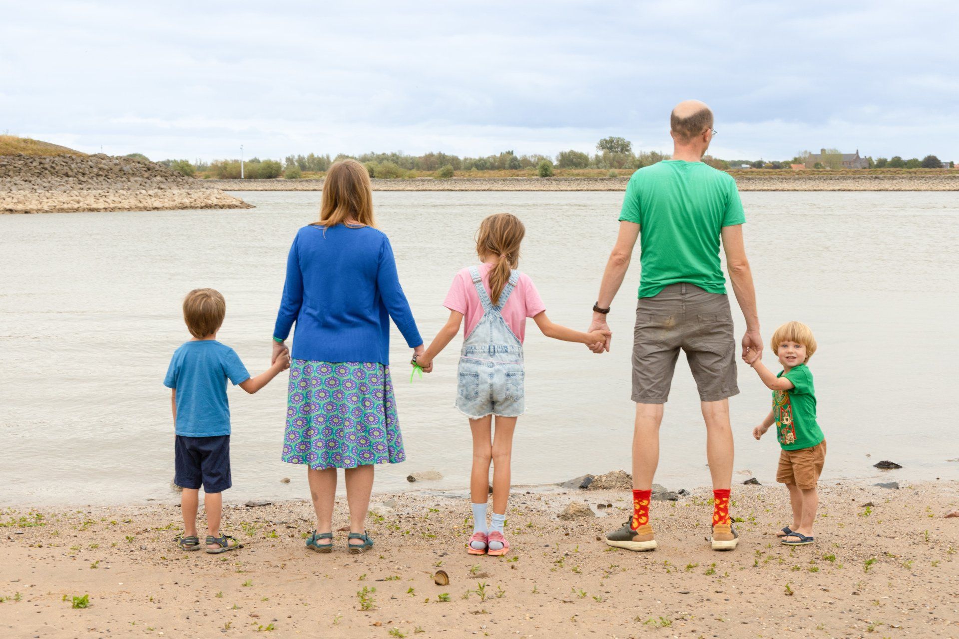 familiefoto, Lisenka Pauw Fotografie, buiten, gezinsfoto, in de studio