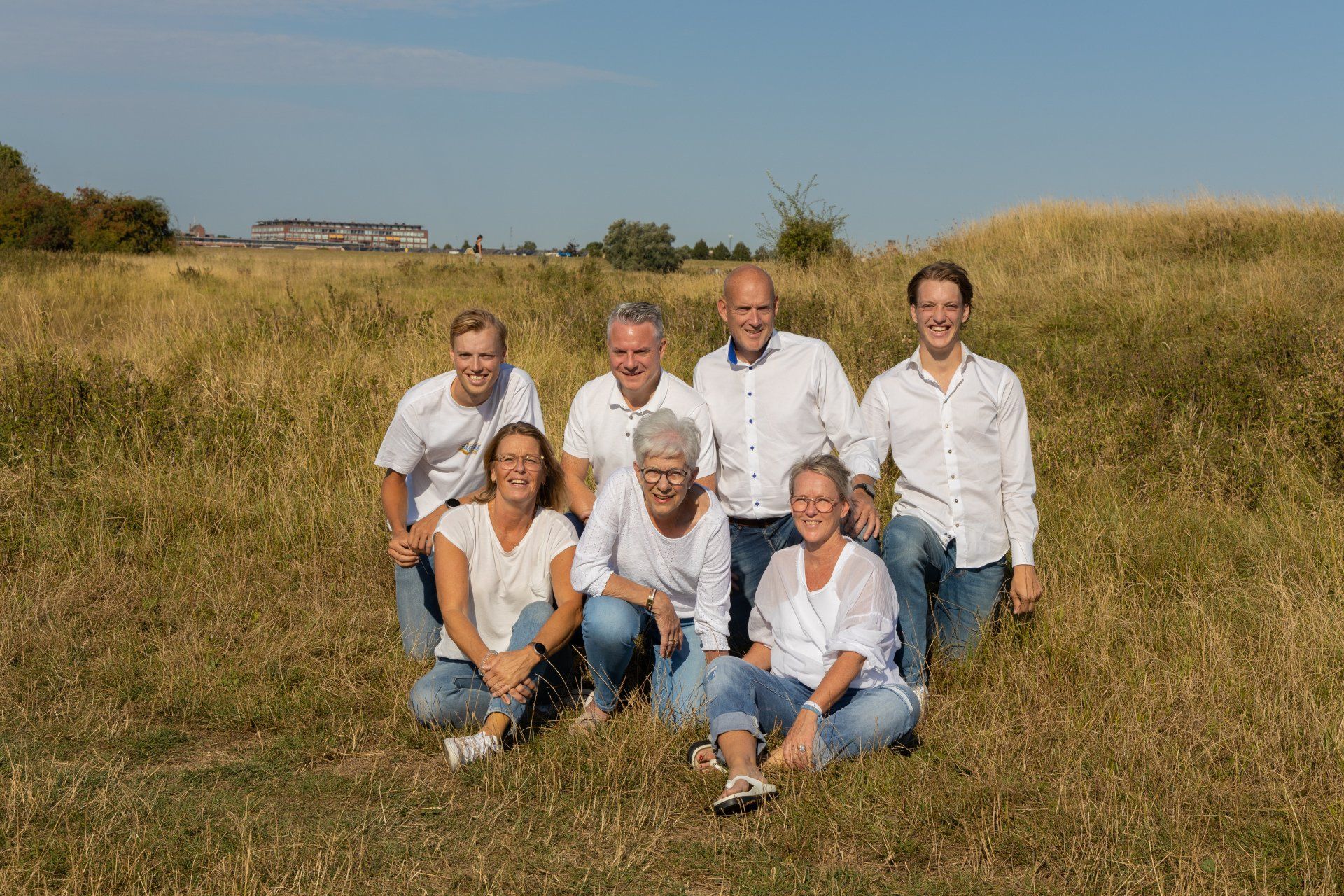 familiefoto, Lisenka Pauw Fotografie, buiten, gezinsfoto, in de studio