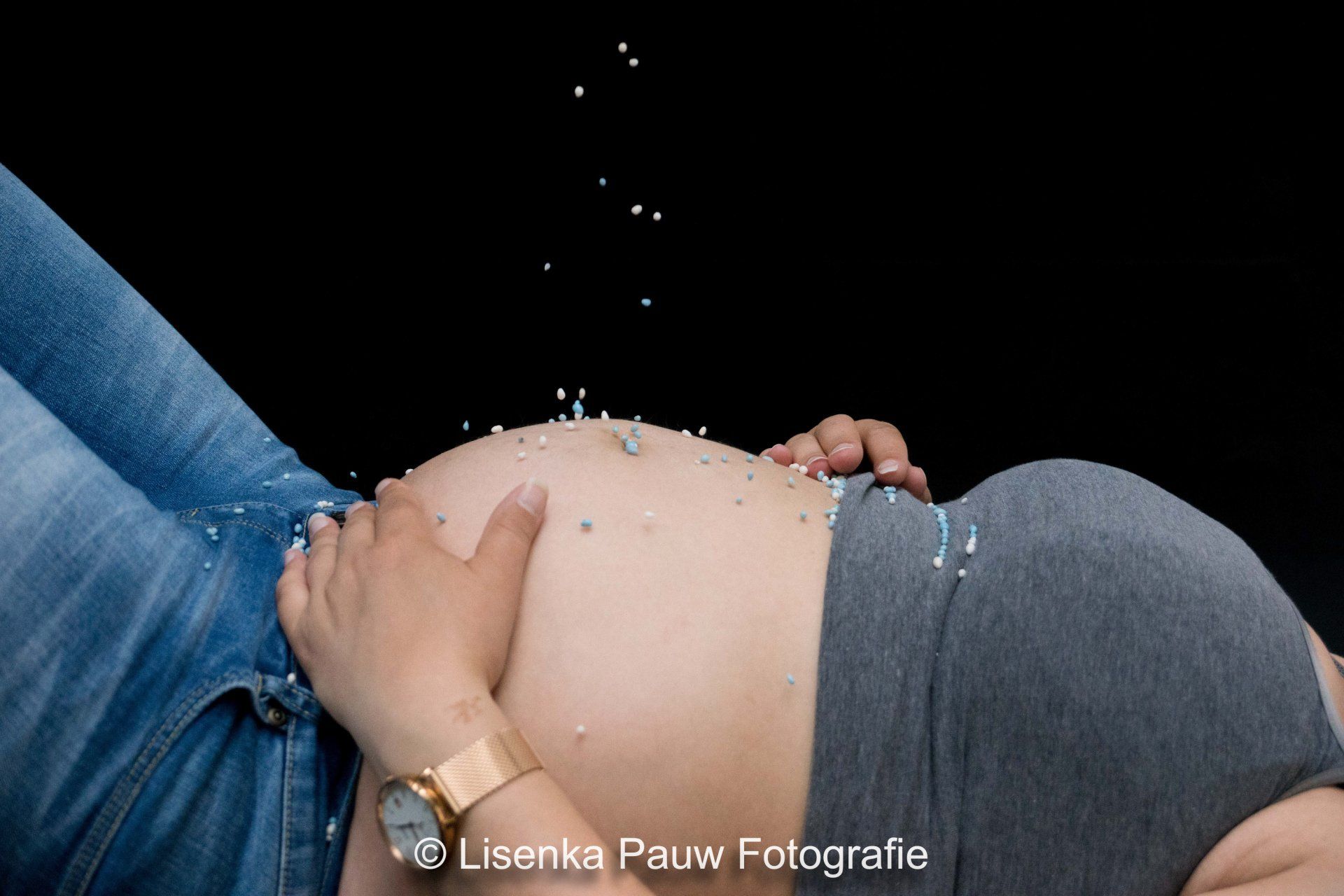 zwangerschapsfoto met muisjes, buik, Lisenka Pauw Fotografie
