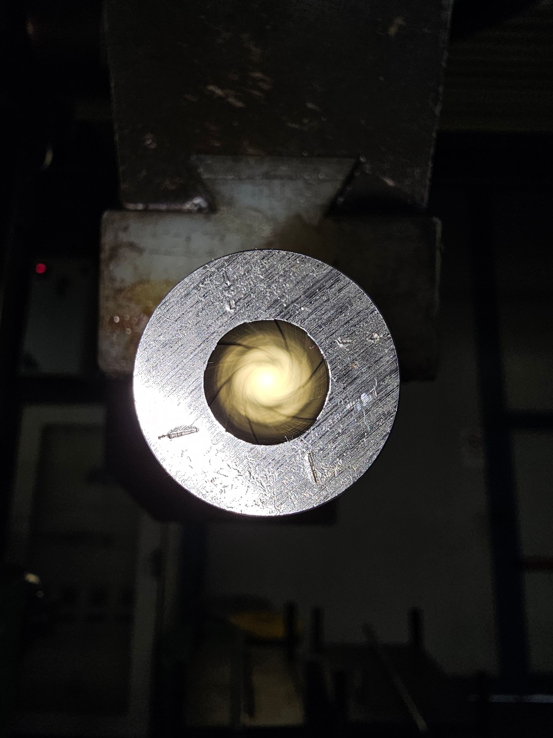 Tovarna Davide Pedrosoli - posnetek cevi