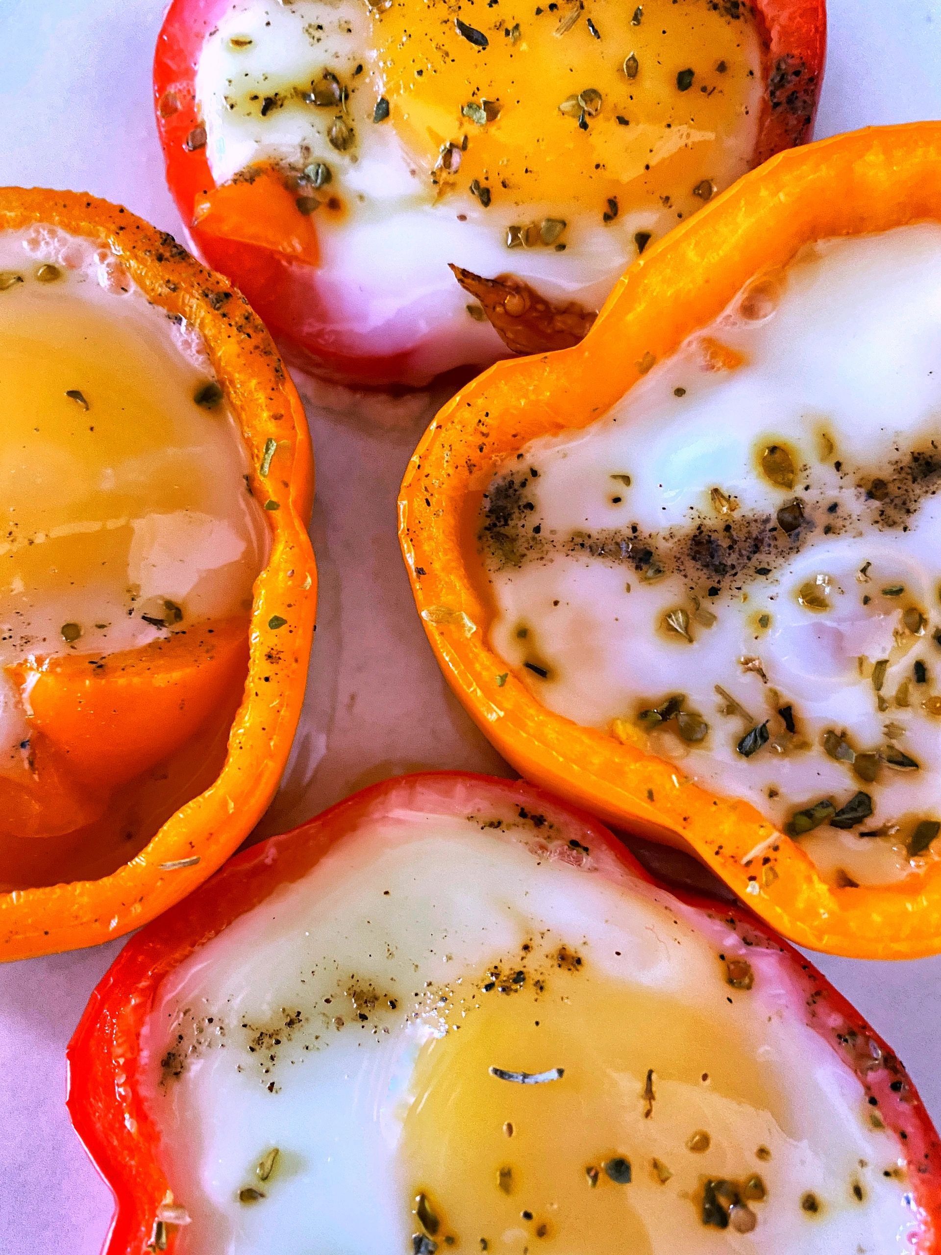 Pepper Egg Cups