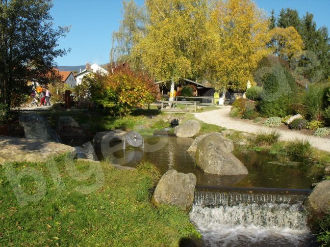 Weinfurtner Glasdorf in Arnbruck