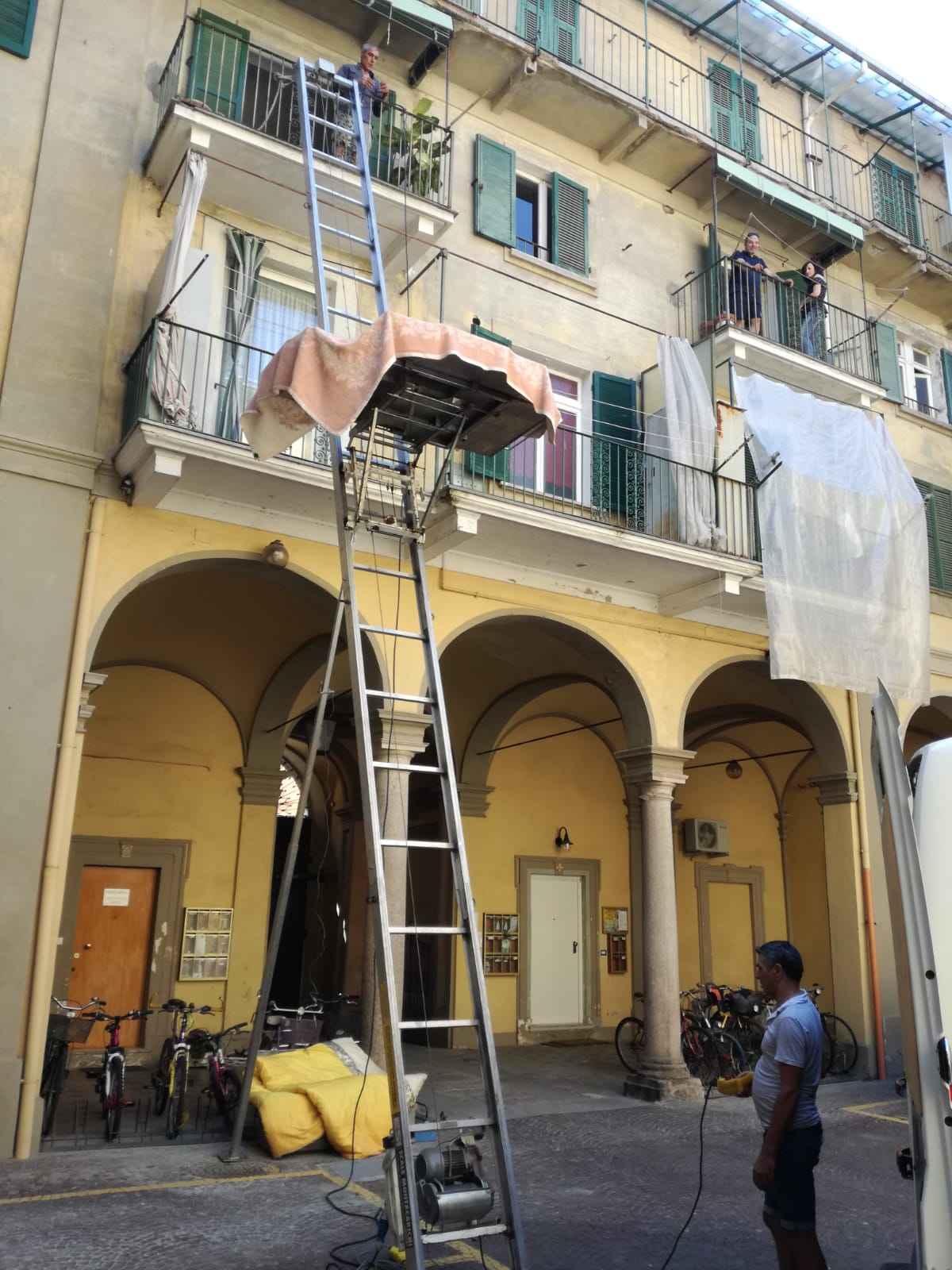 traslochi con piattaforma aerea alessandria