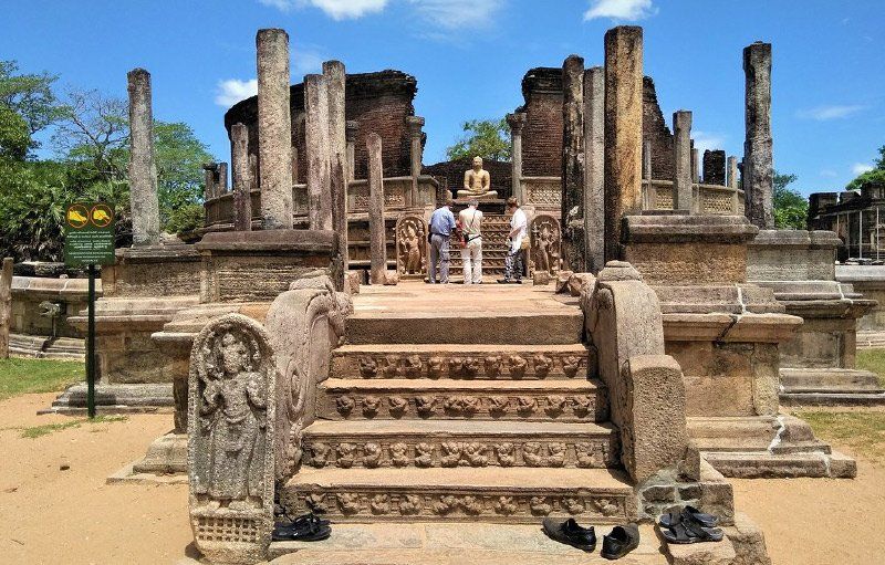 ancient ruins in Sri Lanka