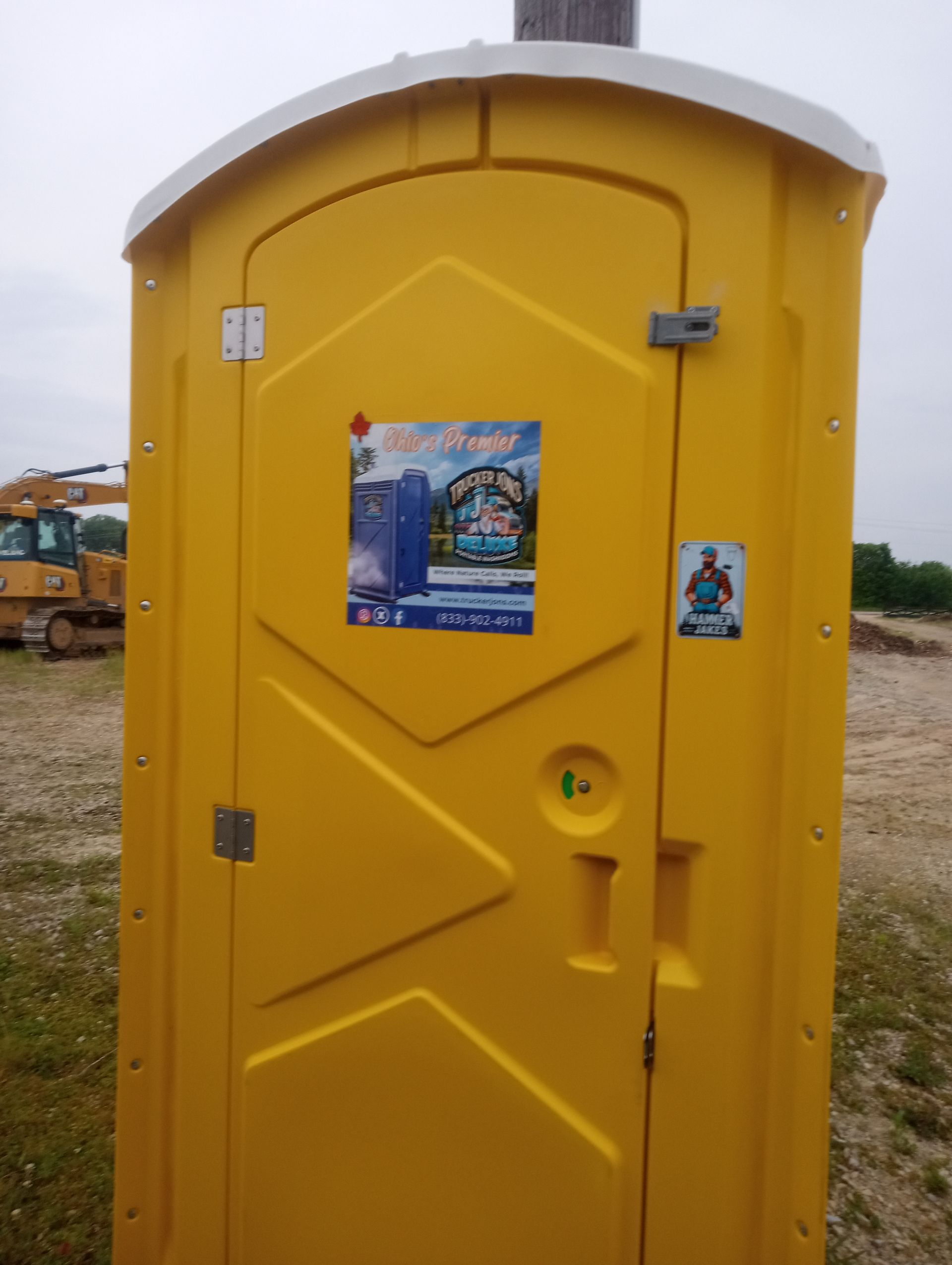 How Much Does Premium Portable Restroom Rental Cost Per Day?