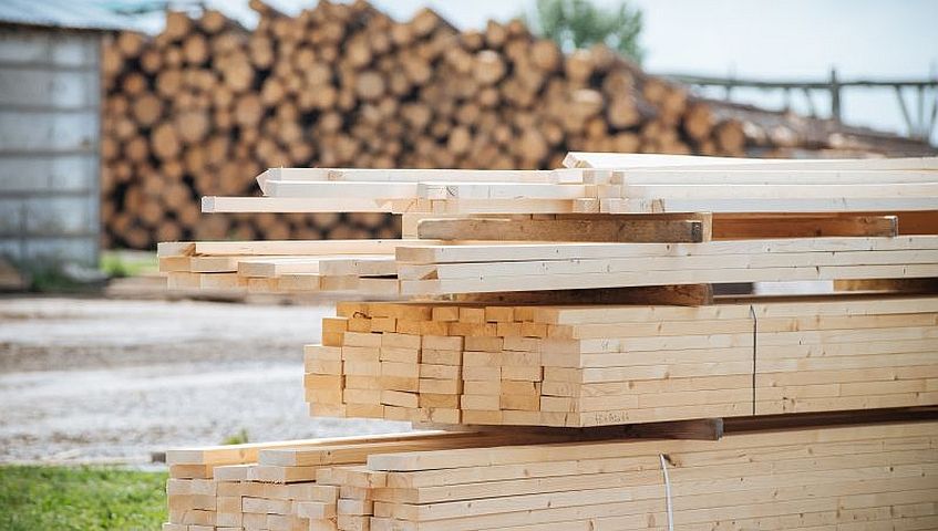 Statybinė – konstrukcinė mediena