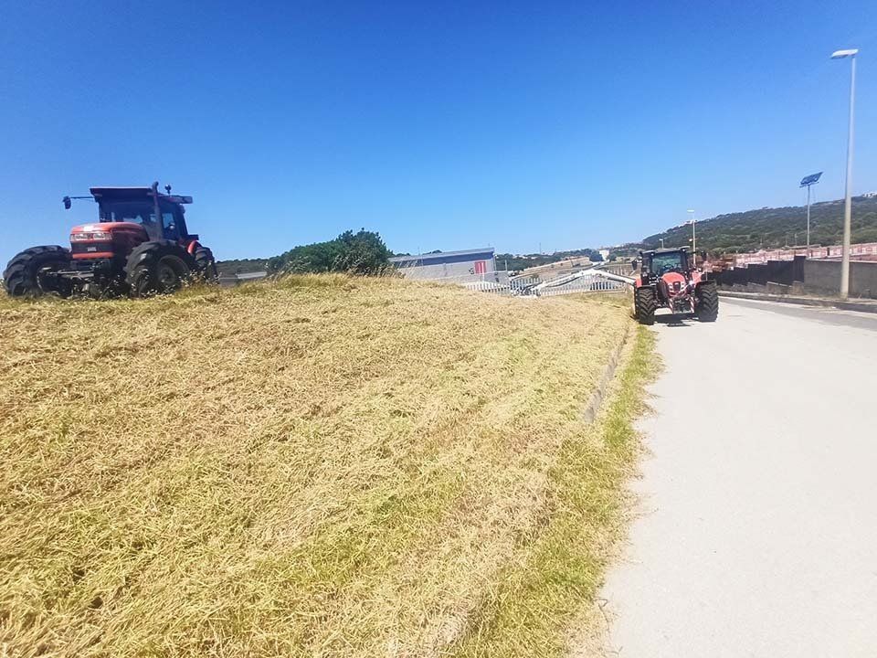 lavori di diserbamento stradale