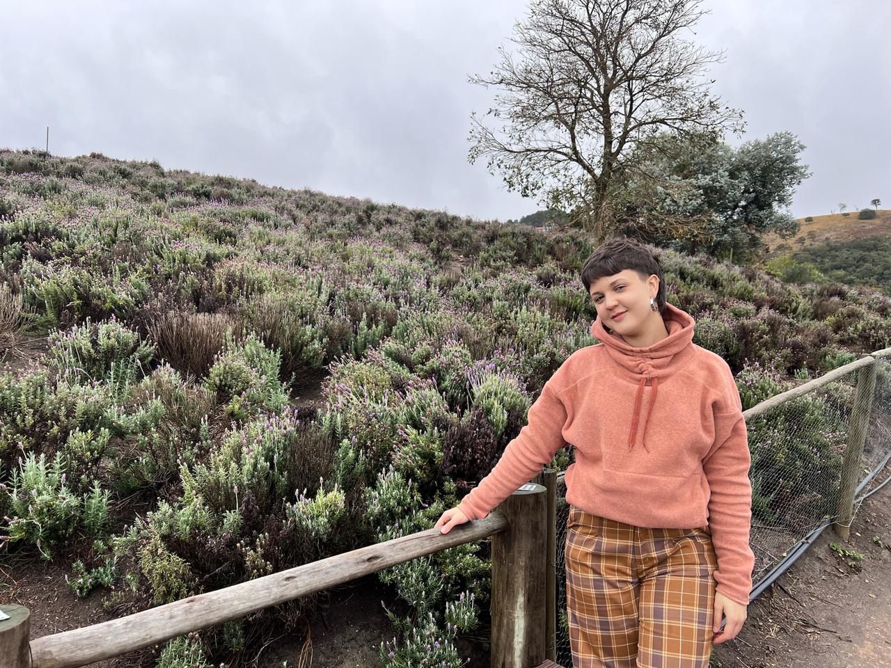 Professora Bruna da escola da lavanda