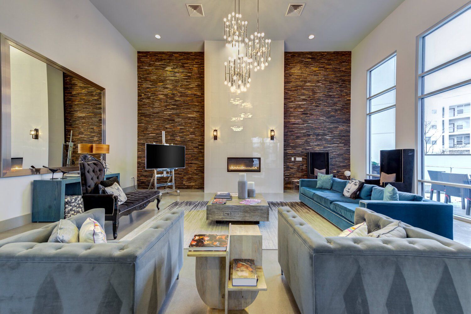 801 Polaris Apartments in Columbus, OH