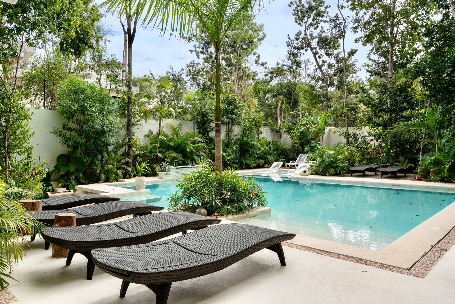 Vacation rental exterior in Punta Gorda, FL
featured on the Staylo destination page