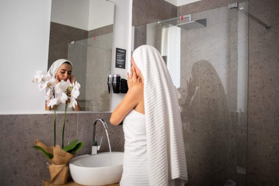 bathroom equipped with all comforts