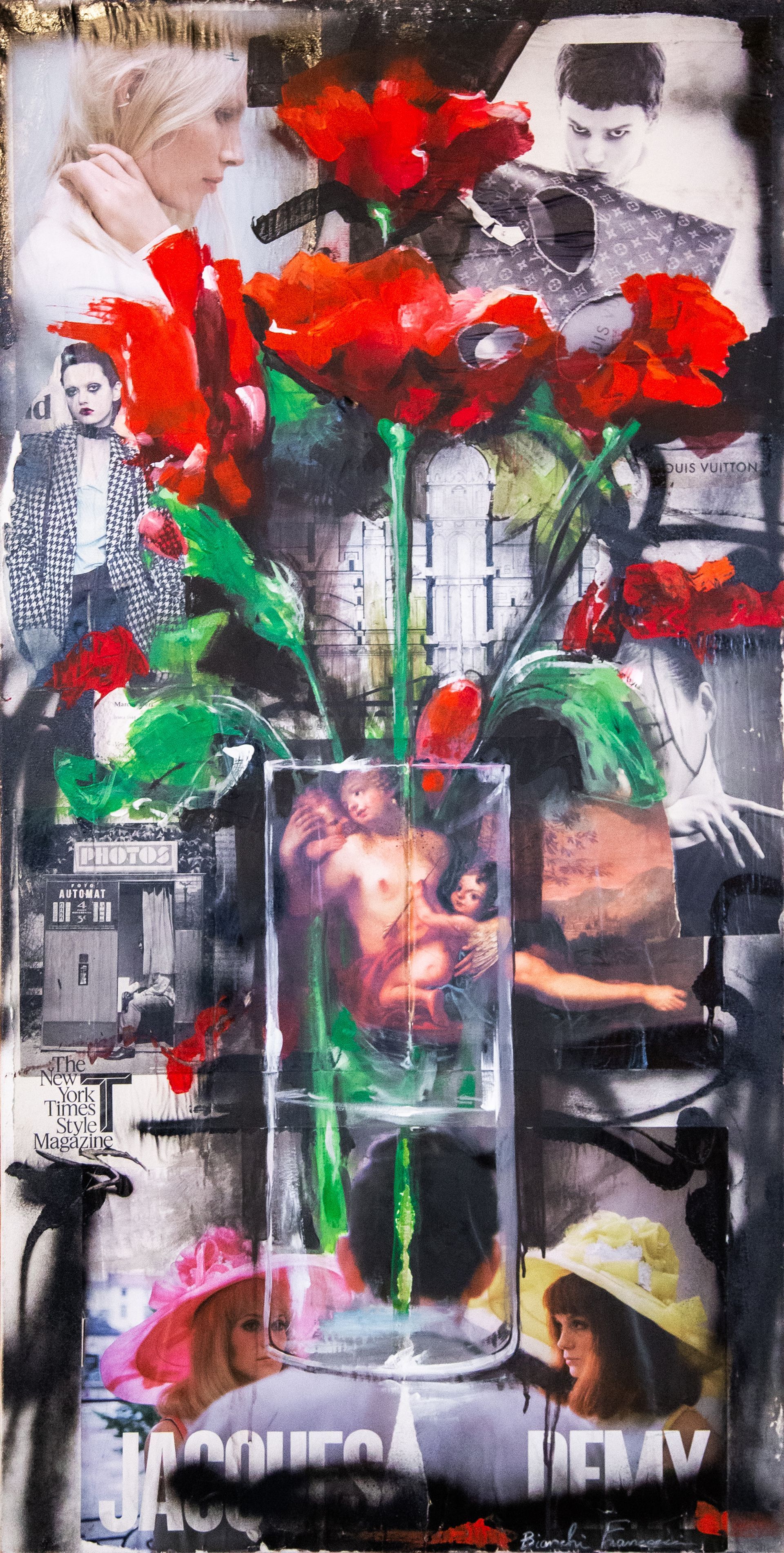 Opera Arte Atomica a tecnica mista con collage materico e figure sovrapposte su fondo urbano