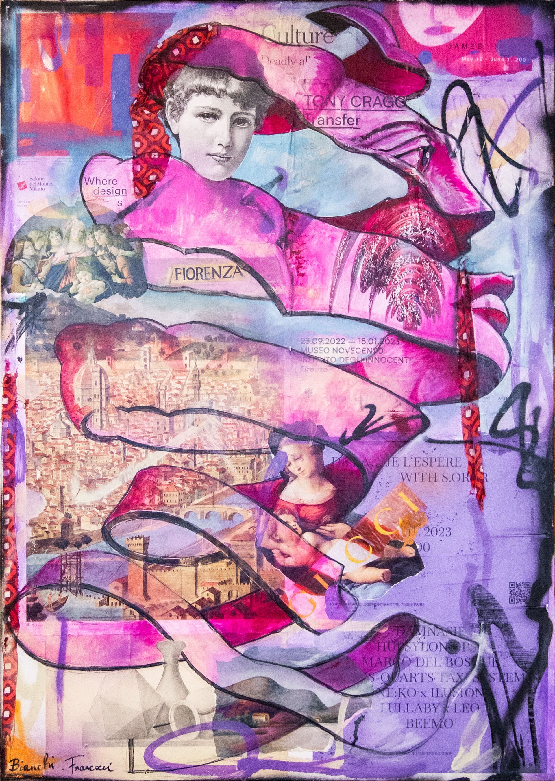 Collage a tecnica mista con ritratti e nastri rosa e viola su uno sfondo materico, ambientato contro un muro di mattoni.