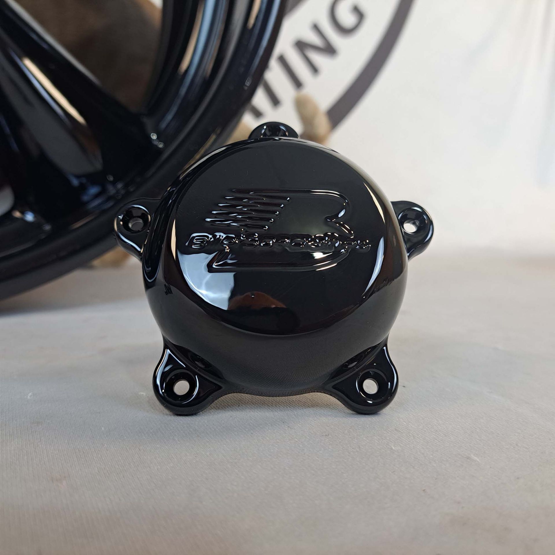 A black object with the letter z on it