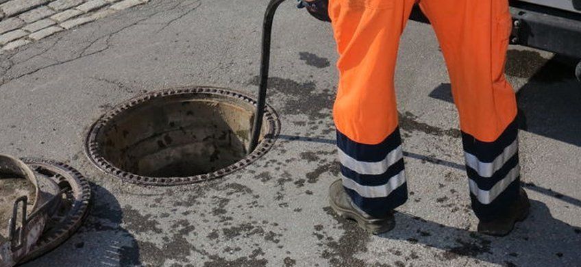 drain rodding stands as a tried-and-tested method for addressing blockages