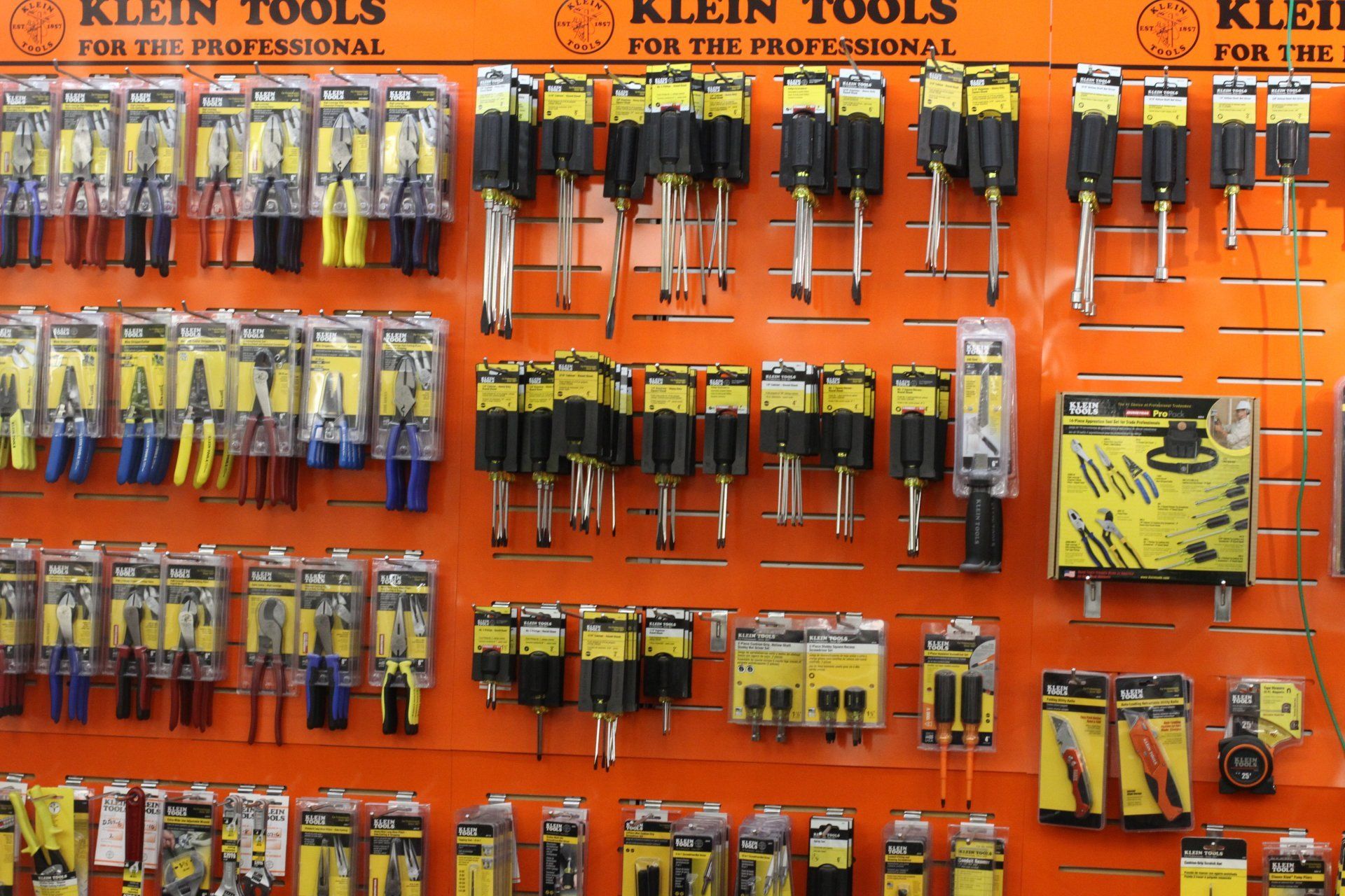 Selection of KLEIN hand tools