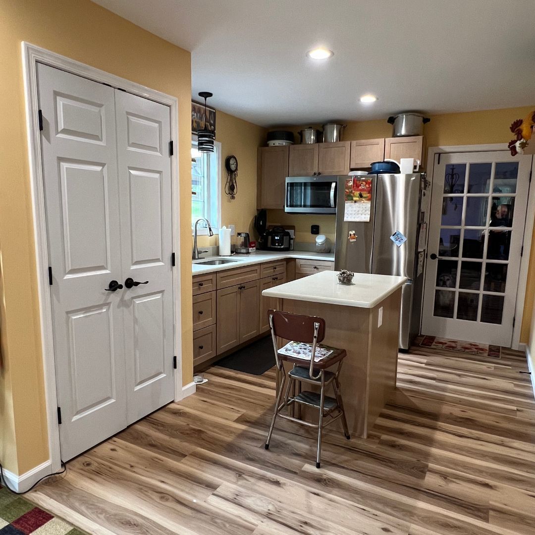 Central PA Kitchen with High Quality Vinyl Floor
