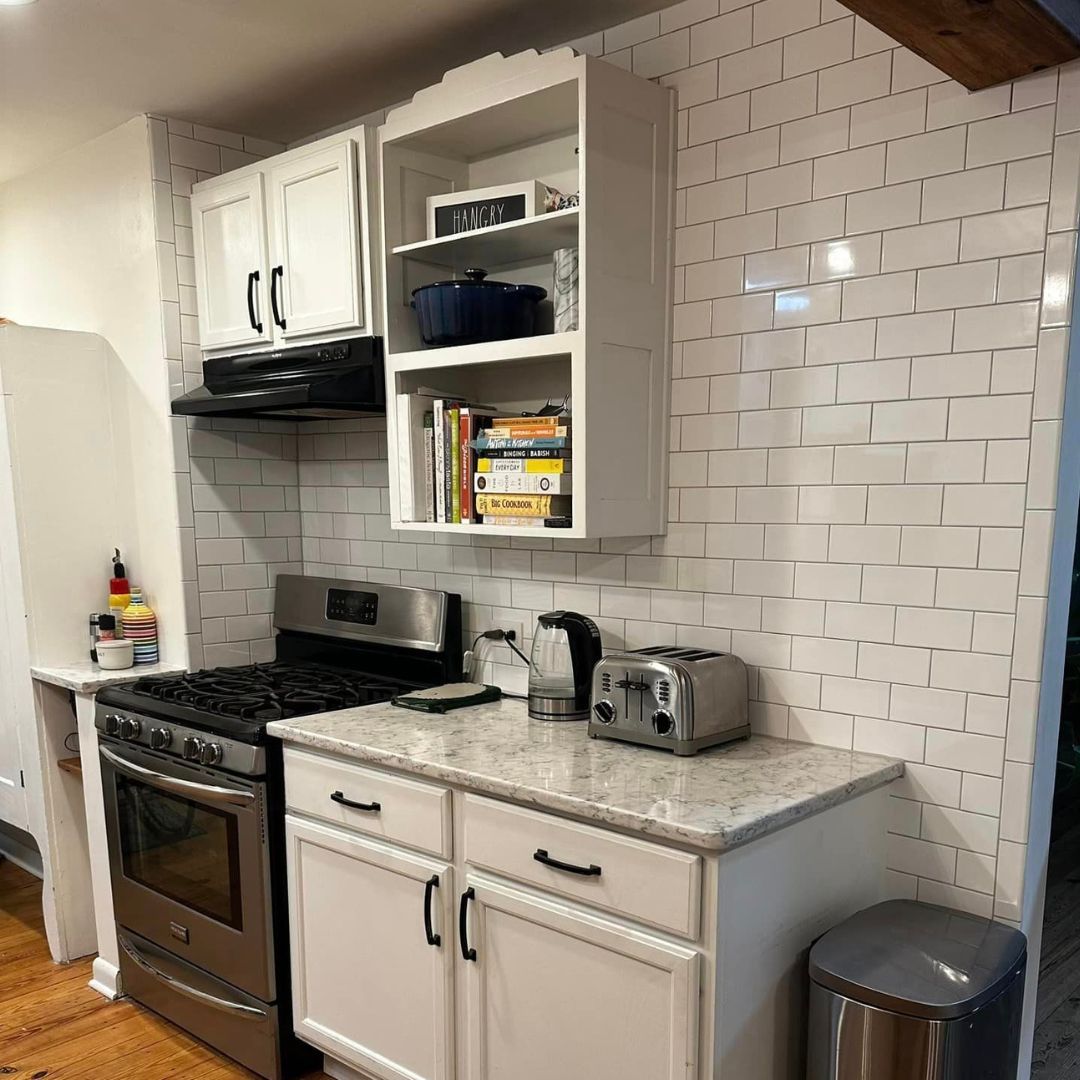 Cumberland County, PA Kitchen with White Tiled Backsplash