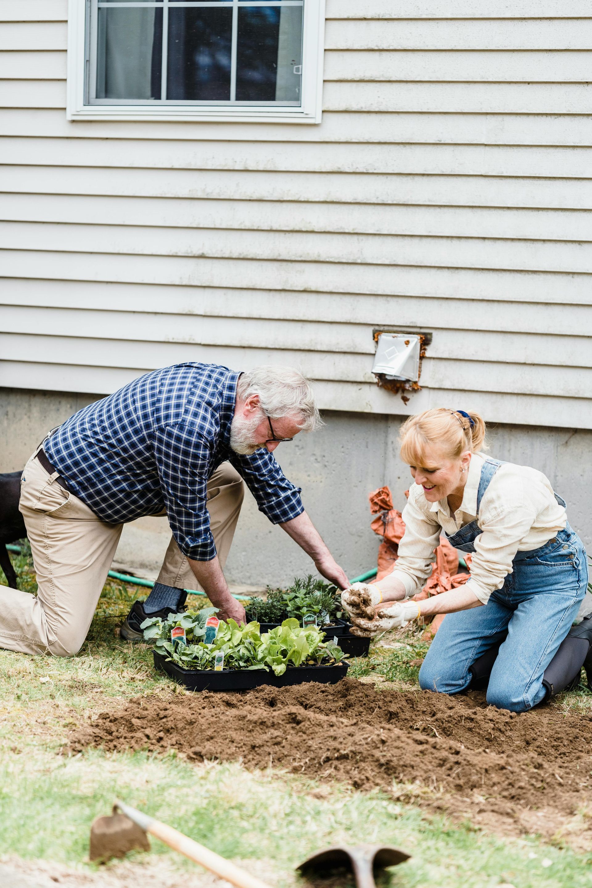 Moving Services for Seniors and Older Adults