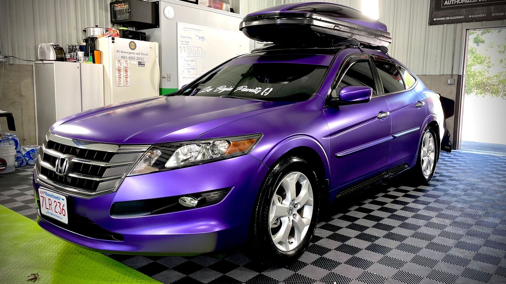 purple car