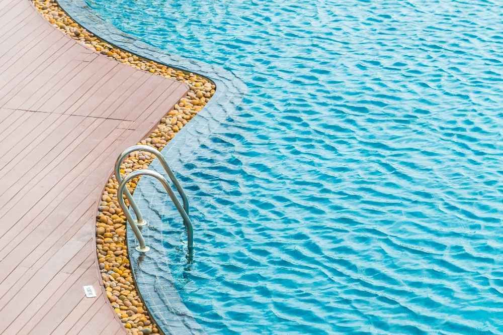 overflow pool