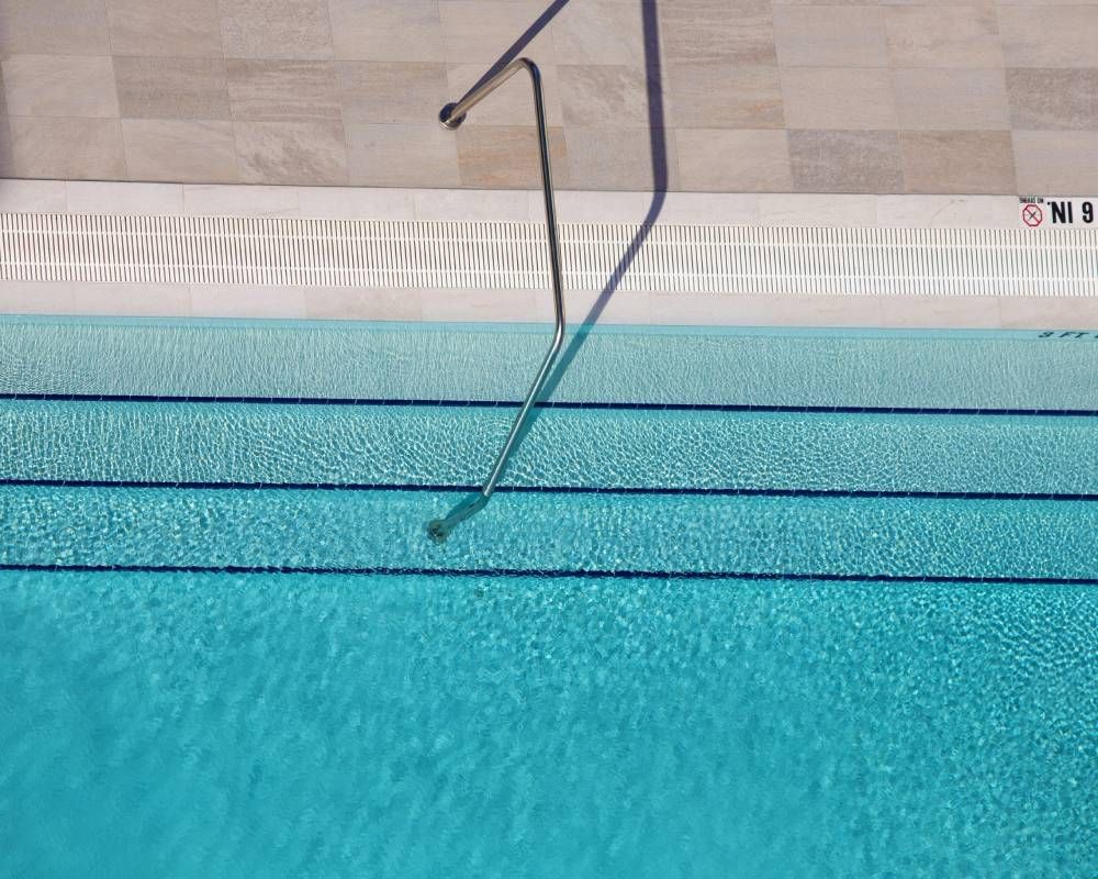 pool top view