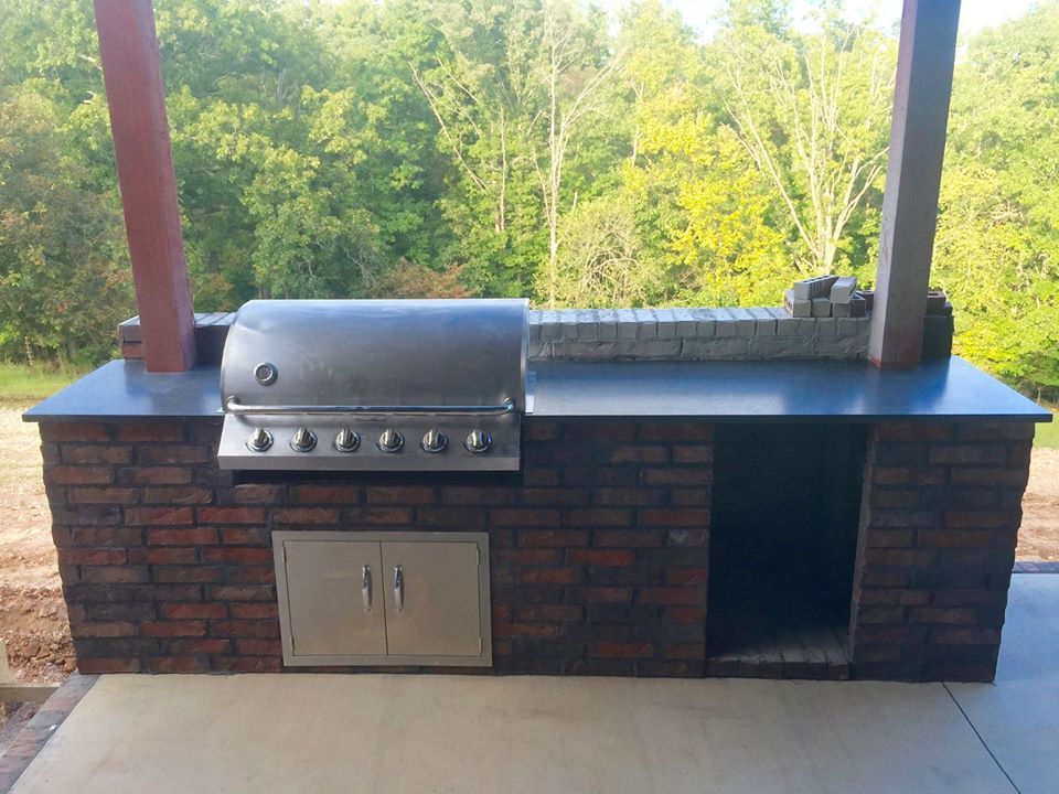 outdoor kitchen