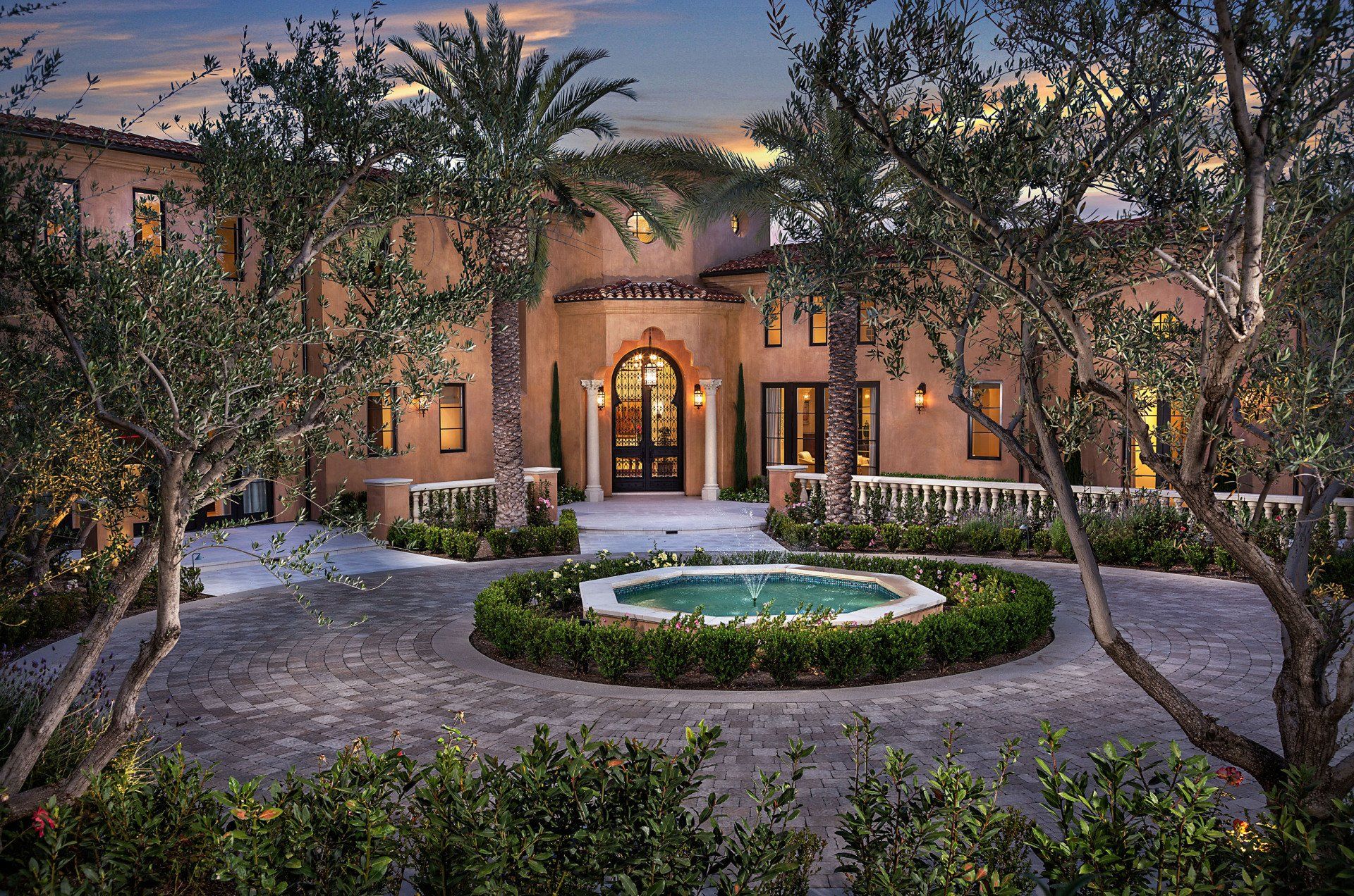 Exterior of a MOROCCAN VILLA located in Orange County designed by Oatman Architects