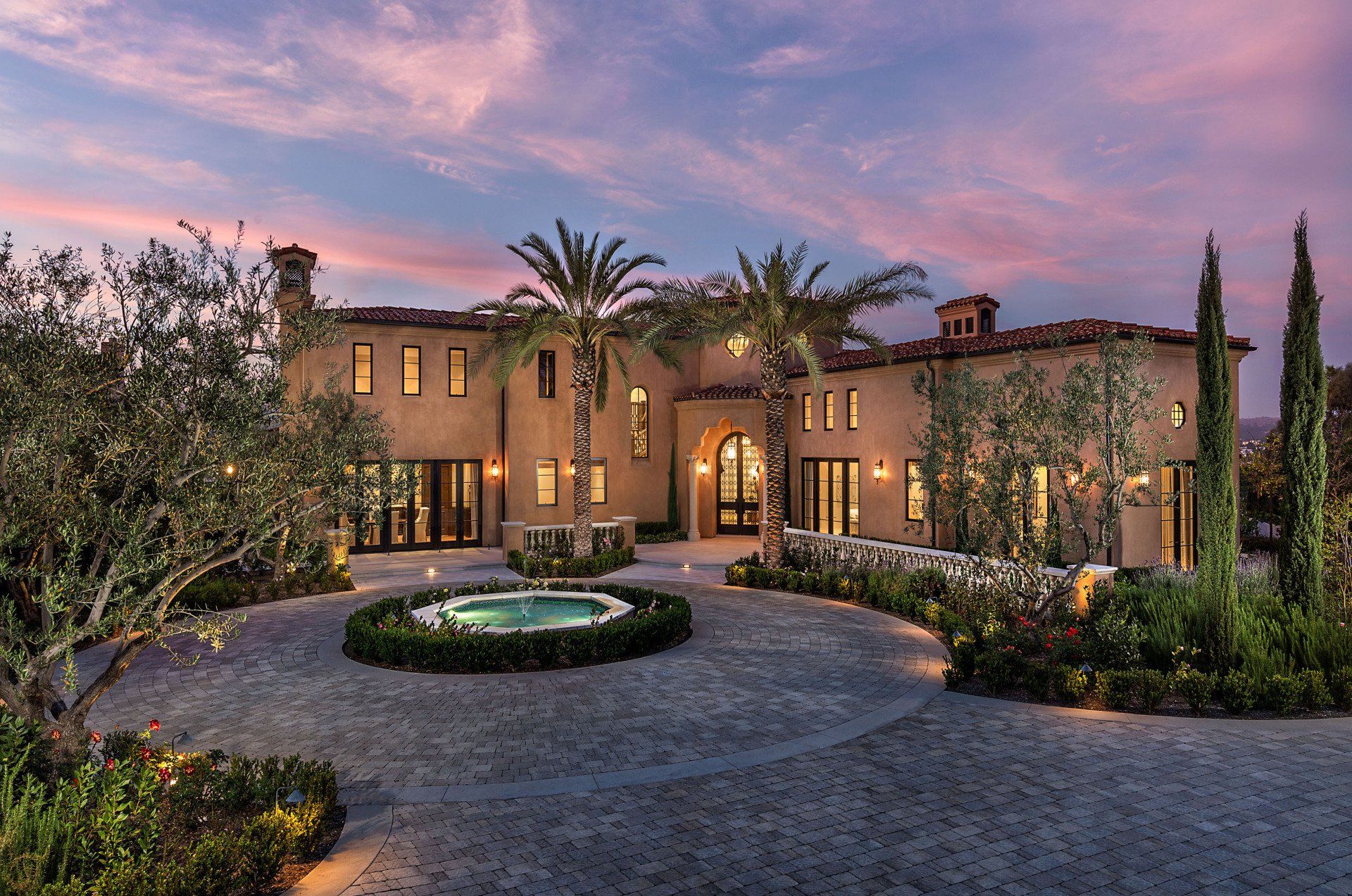 Exterior of a MOROCCAN VILLA located in Orange County designed by Oatman Architects