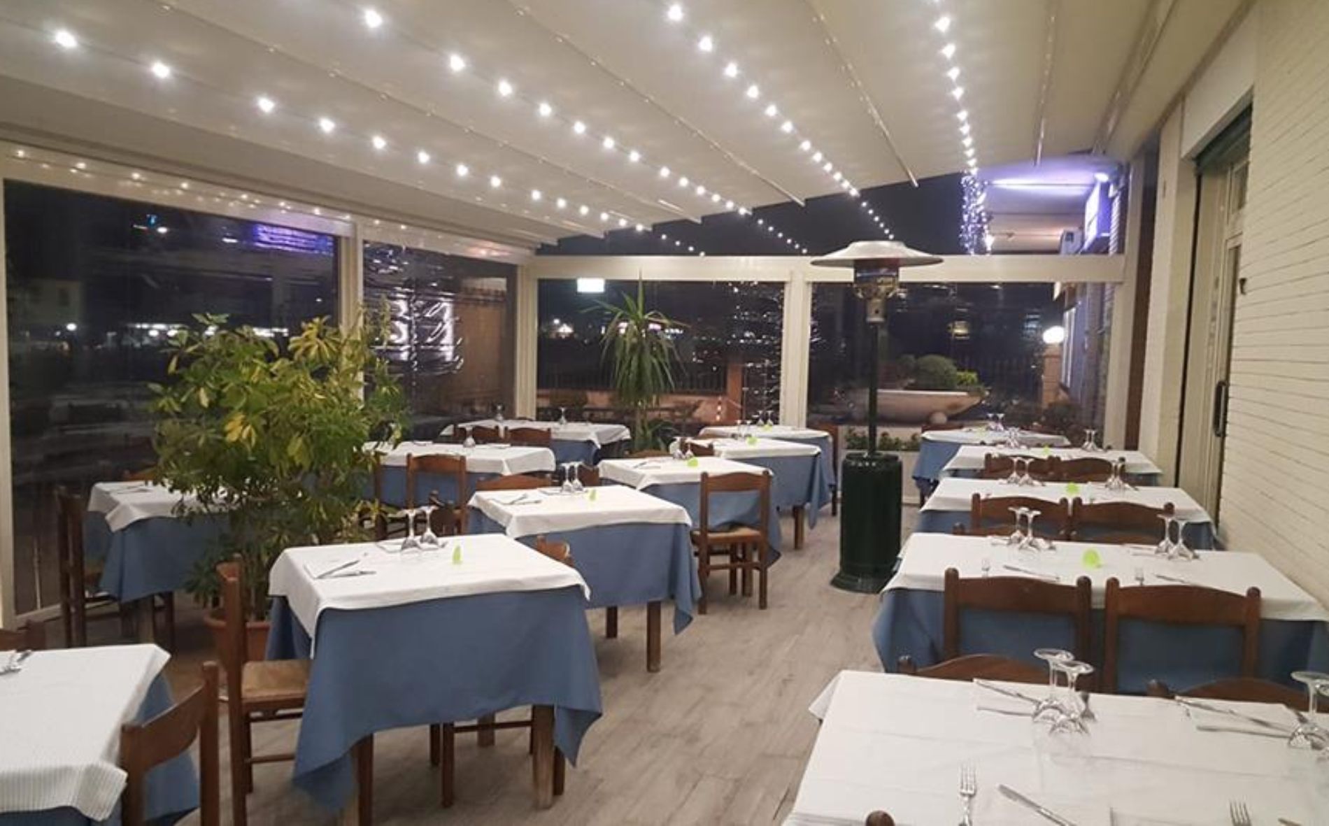 posti nel ristorante di pesce fresco