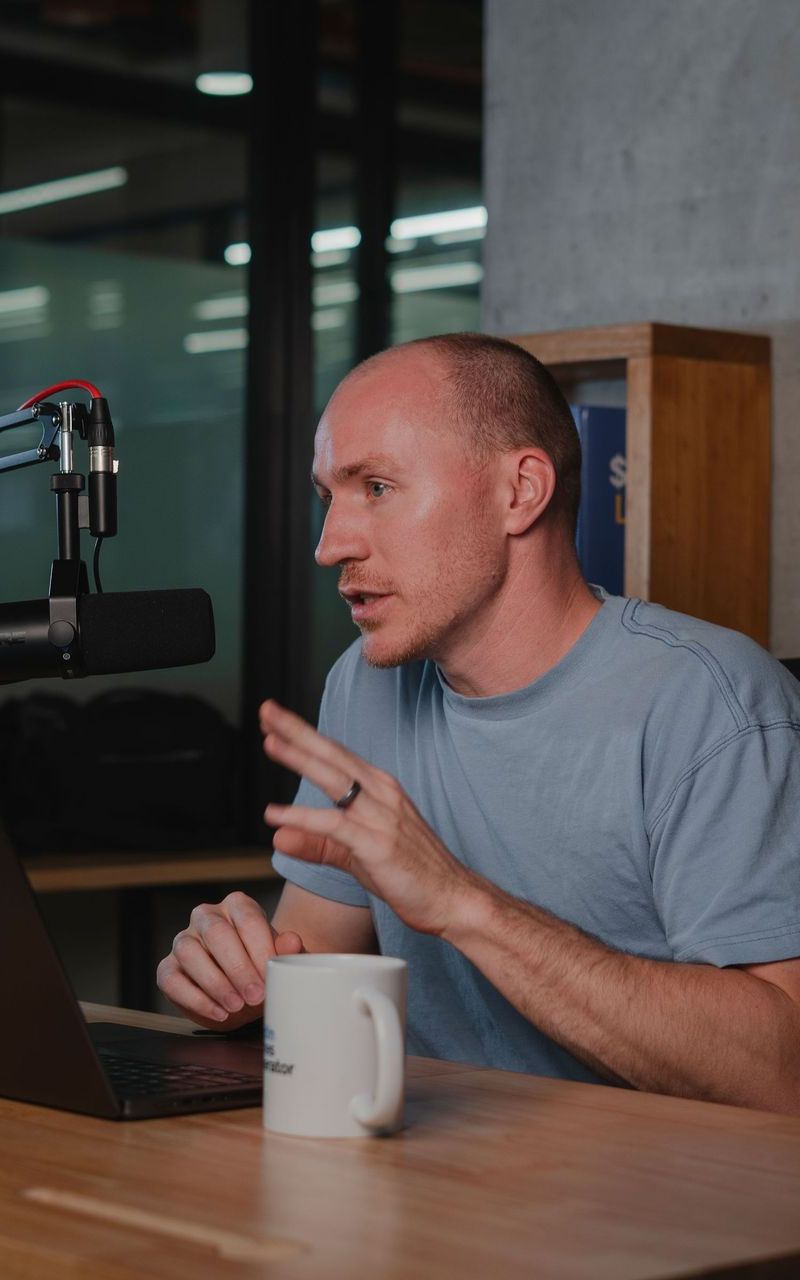 Career Coach Adam Broda gives away the secrets to having a great interview.