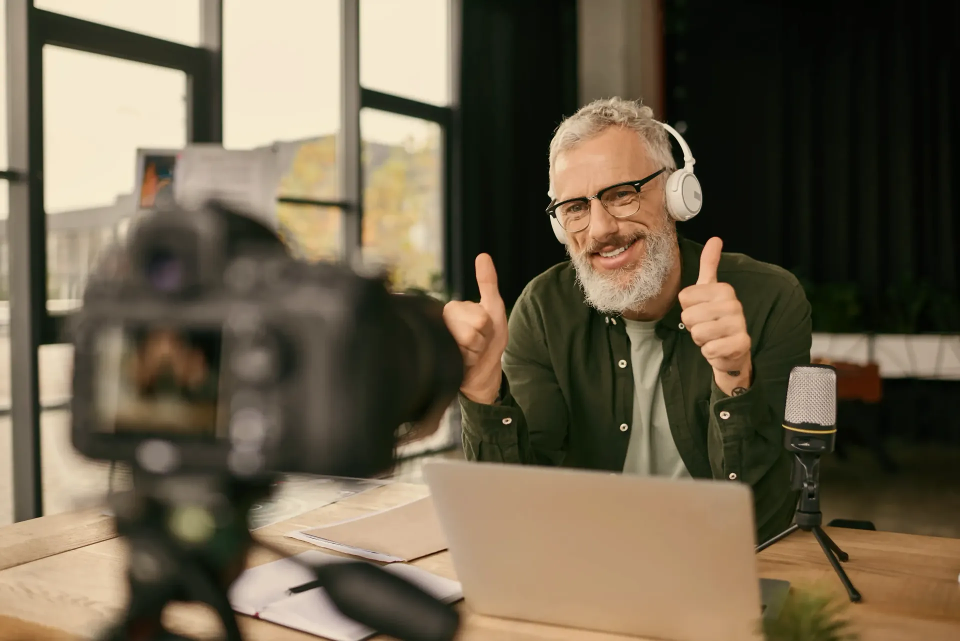 A Senior Level Job Seeker Creating LinkedIn Content to Reinforce His Brand for Job Search