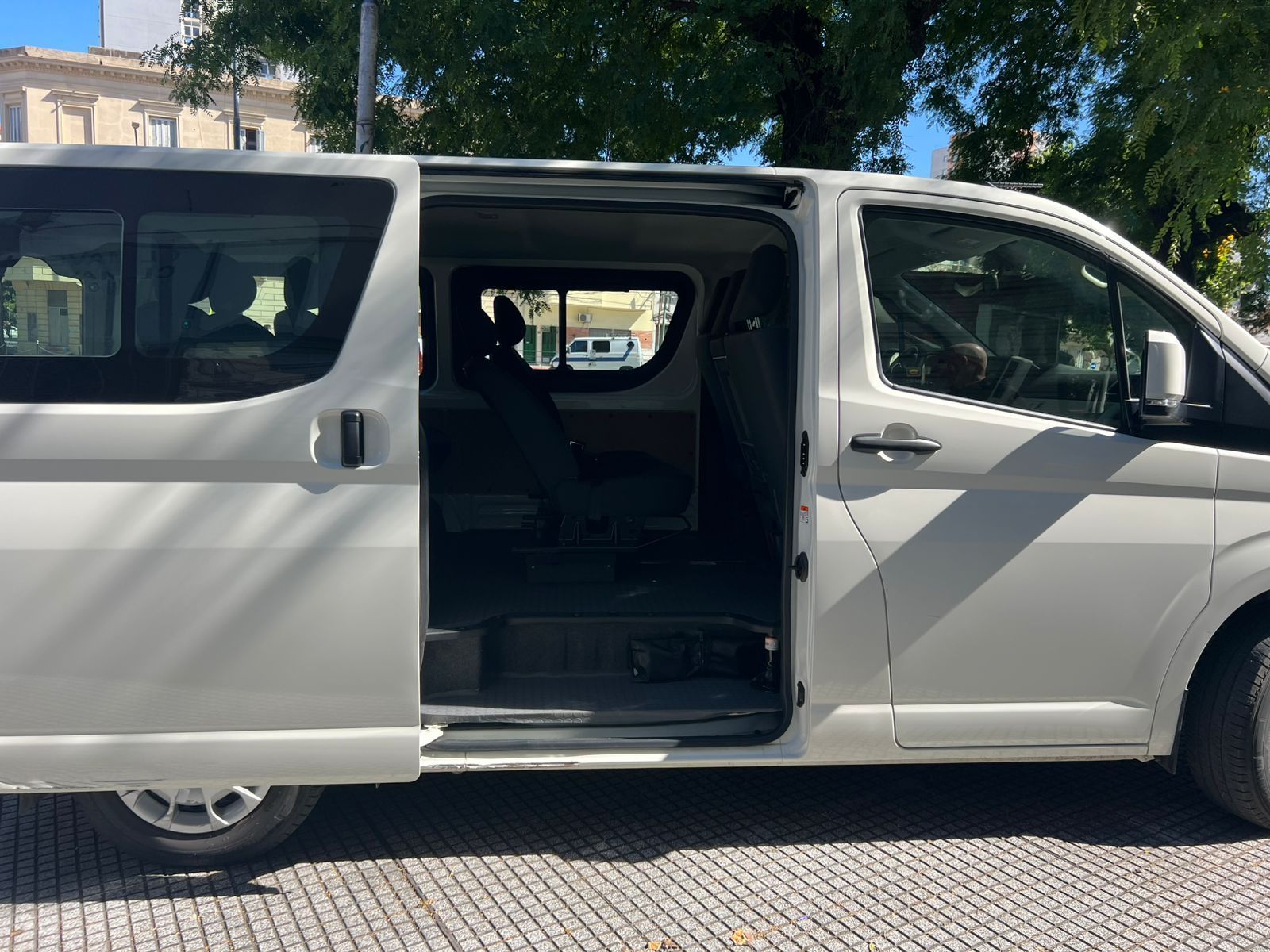 Alquiler de camionetas y vehículos utilitarios