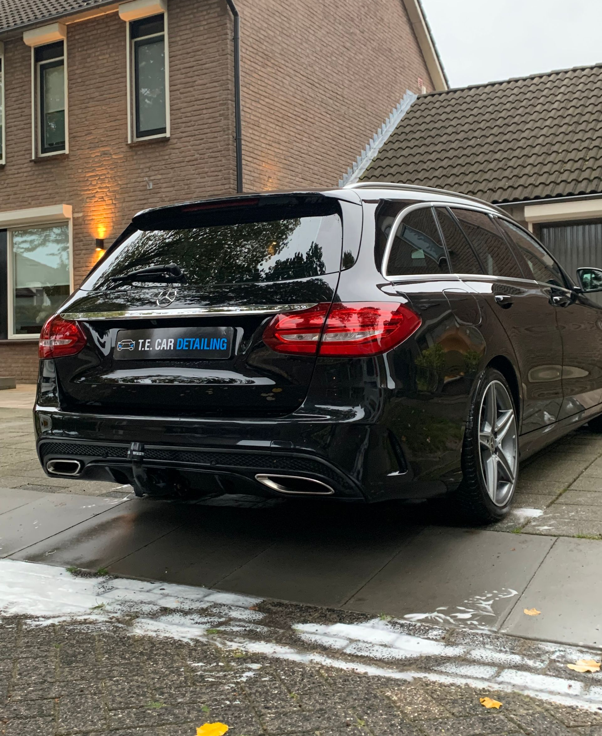 Keramische coating van 2 jaar bied ultieme protectie en glans.