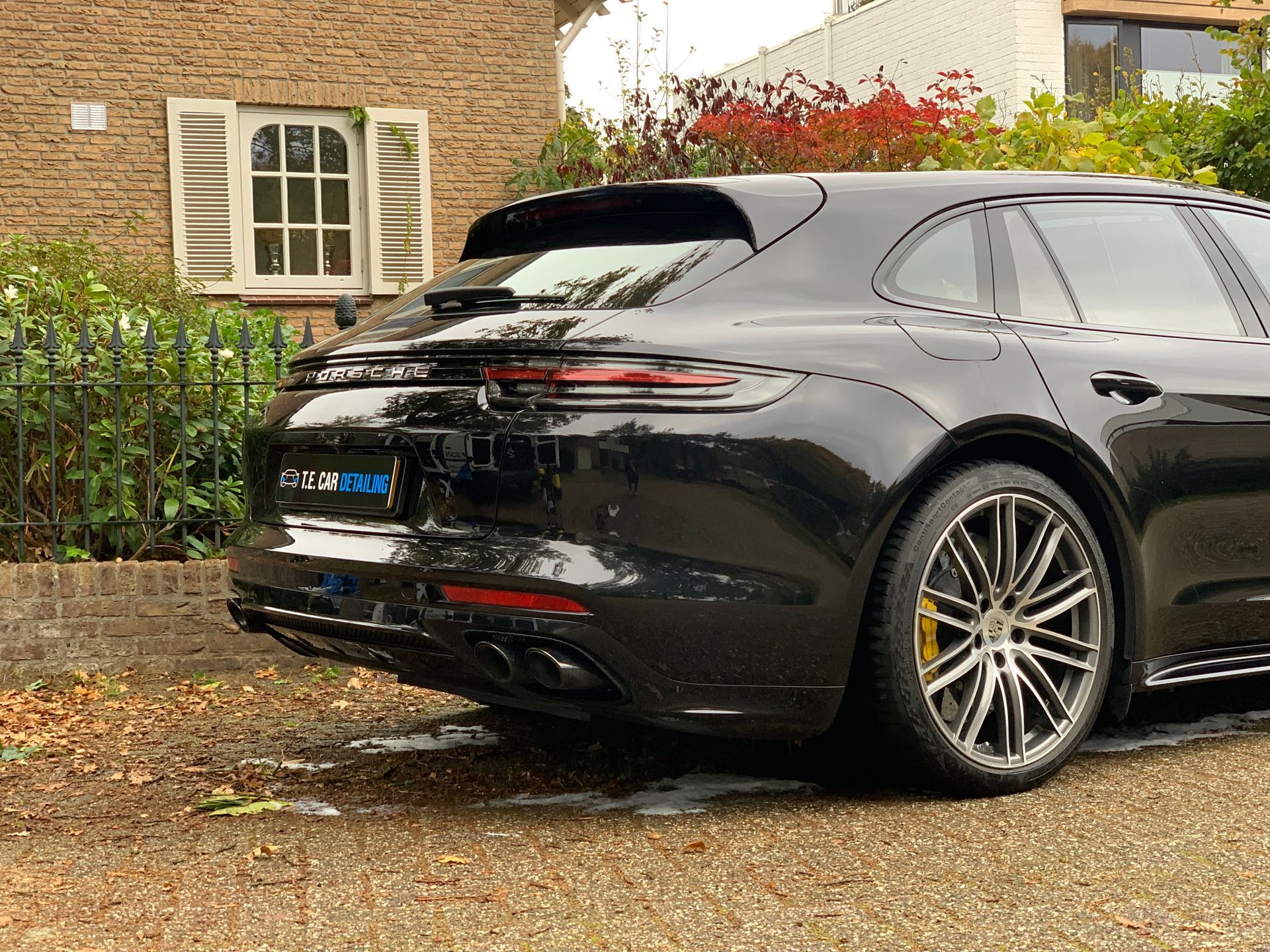 Keramische coating van 4 jaar bied ultieme protectie en glans.