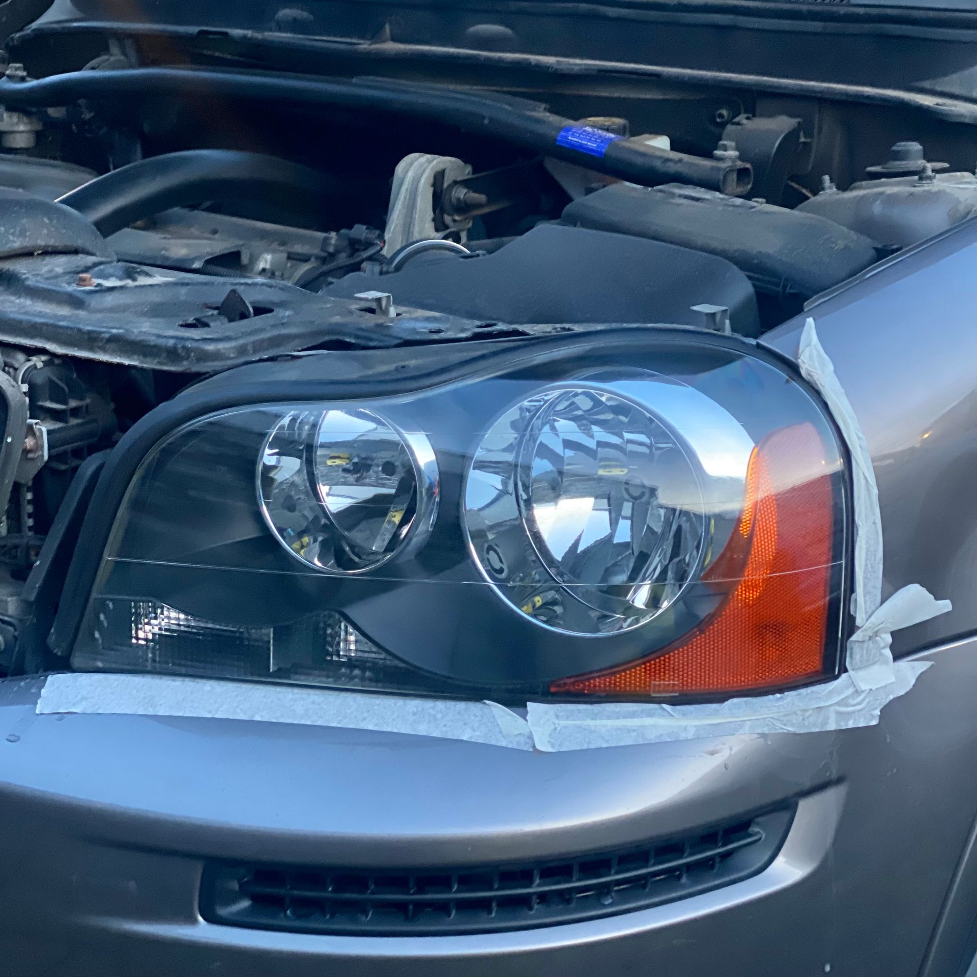 Zo goed als nieuwe koplamp nadat T.E. Car Detailing de koplampen heeft gerestaureerd.