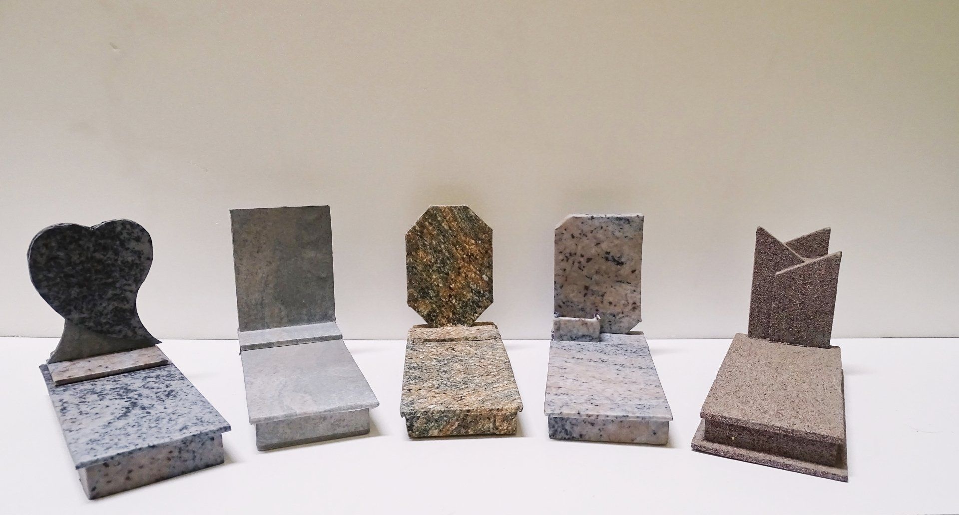 Studio di realizzazione tombe