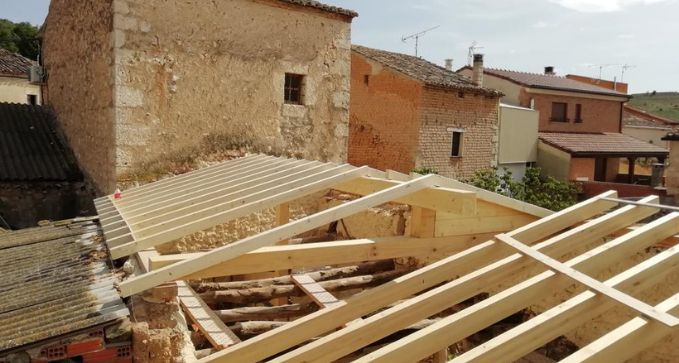 rehabilitación integral de cubierta en Sotomayor, poner estructura de madera en la cubierta en villadiego, burgos