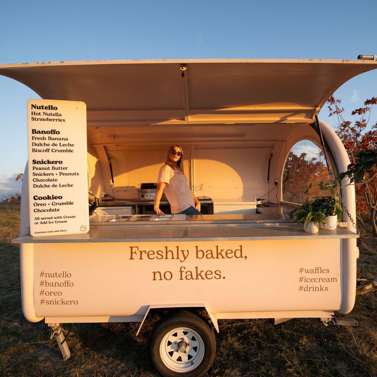 wafflo-foodtruck-small
