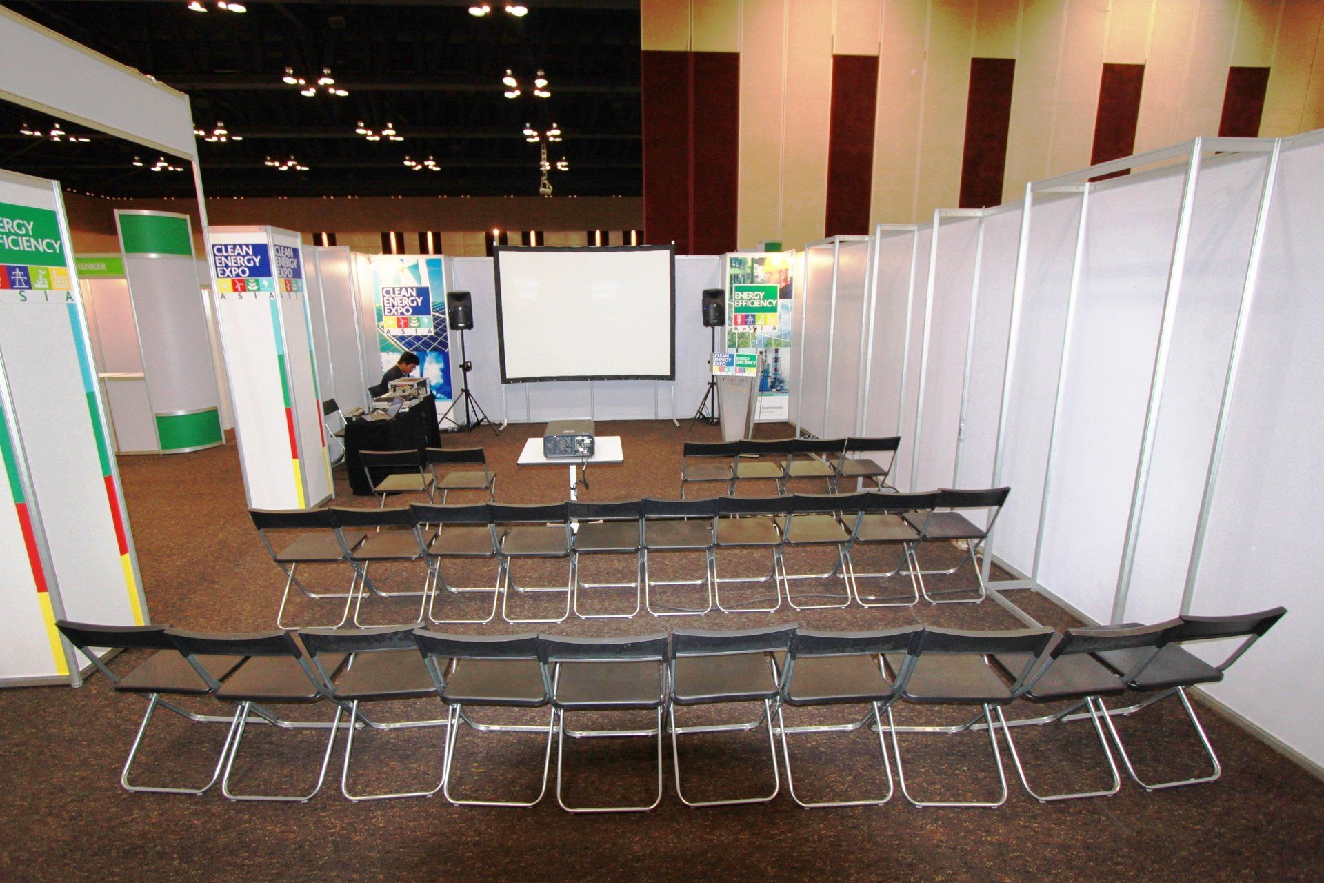 Carbon Forum Asia 2013 @ Thailand. Booth designed and built by Essential Global Fairs.