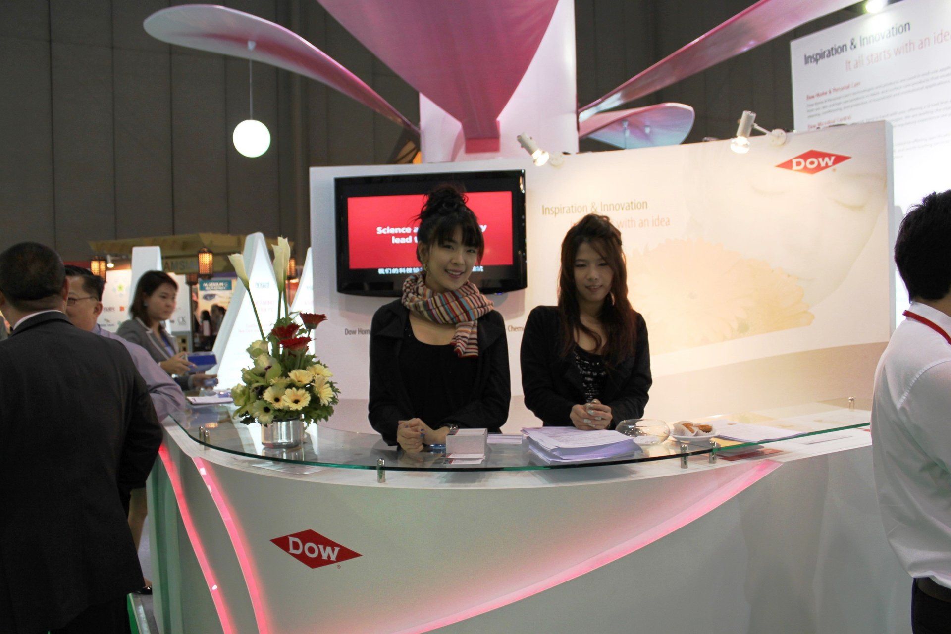 Dow Chemical @ In-cosmetics Asia 2010. Booth designed and built by Essential Global Fairs.