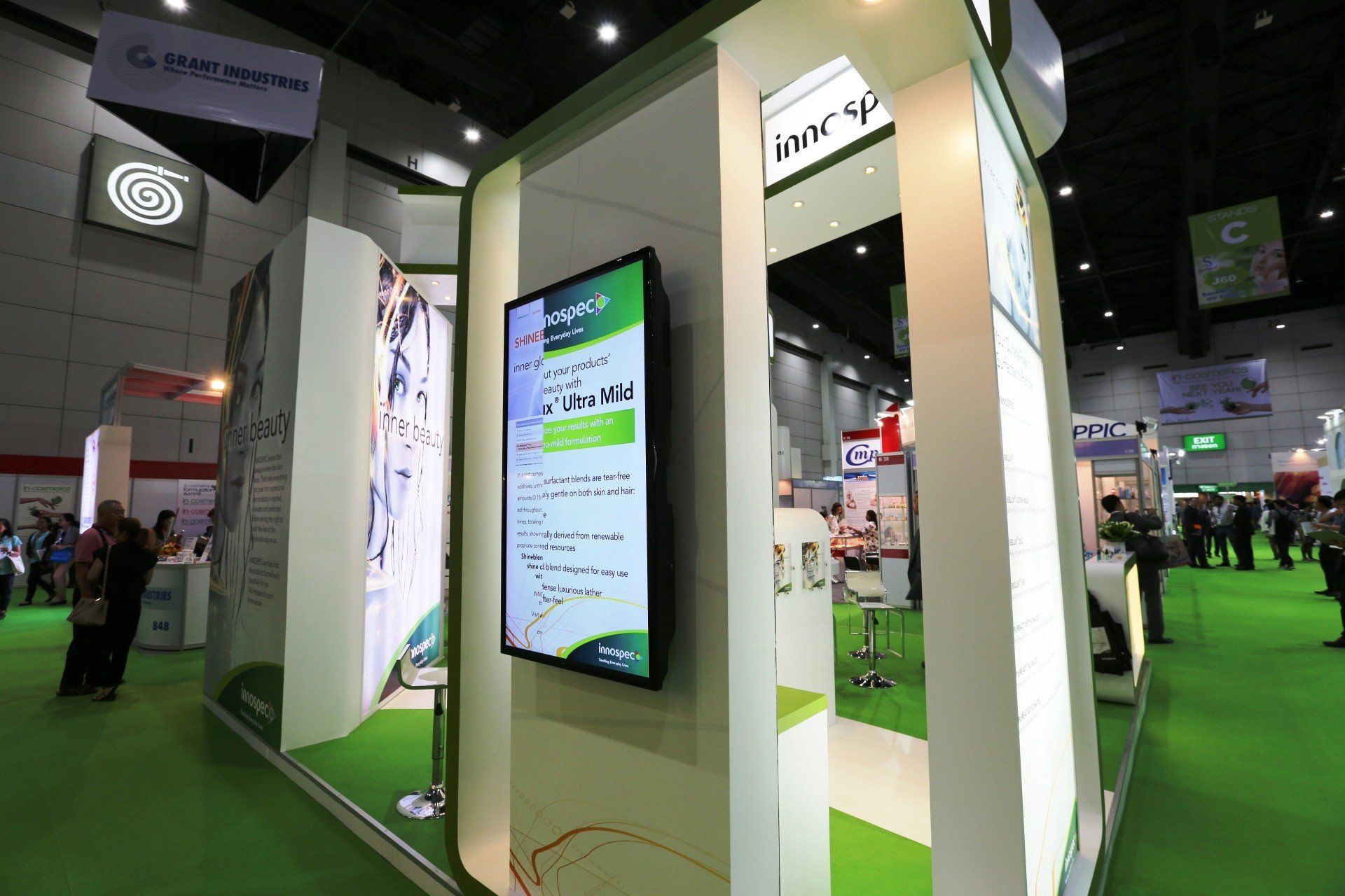 Innospec @ in-cosmetics Asia 2015. Booth designed and built by Essential Global Fairs.
