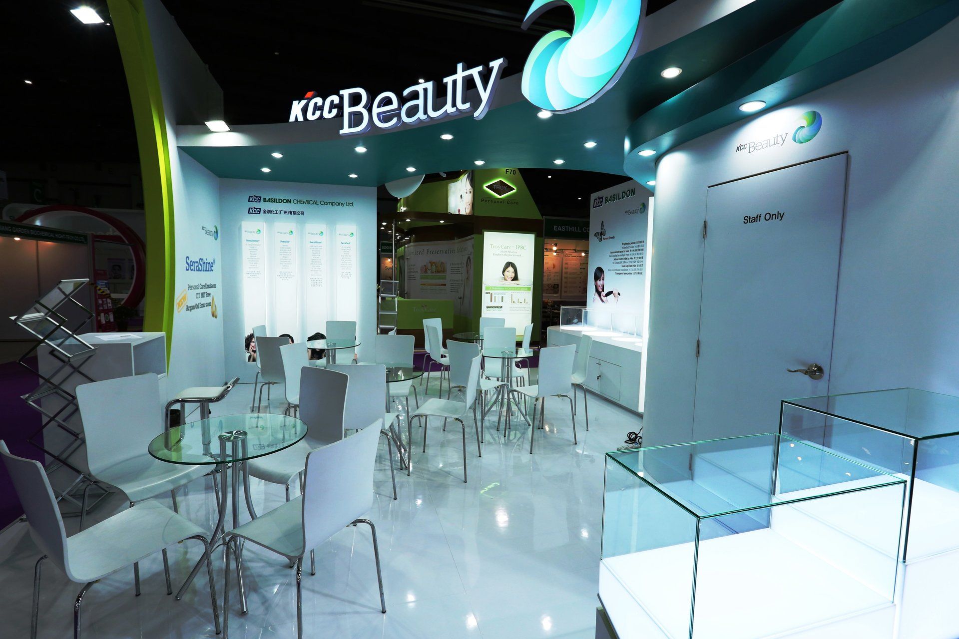 KCC Beauty @ in-cosmetics Asia 2016. Booth designed and built by Essential Global Fairs.