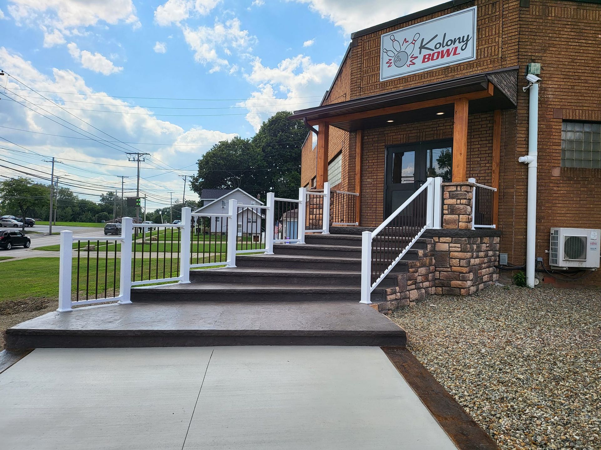 Exterior view of a building, 