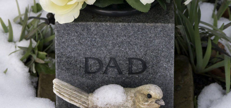 Personalised graveside memorials