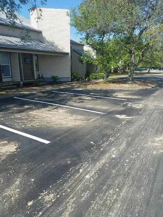 Entrance Way — St Ocala, FL — D & D Asphalt Paving & Repair