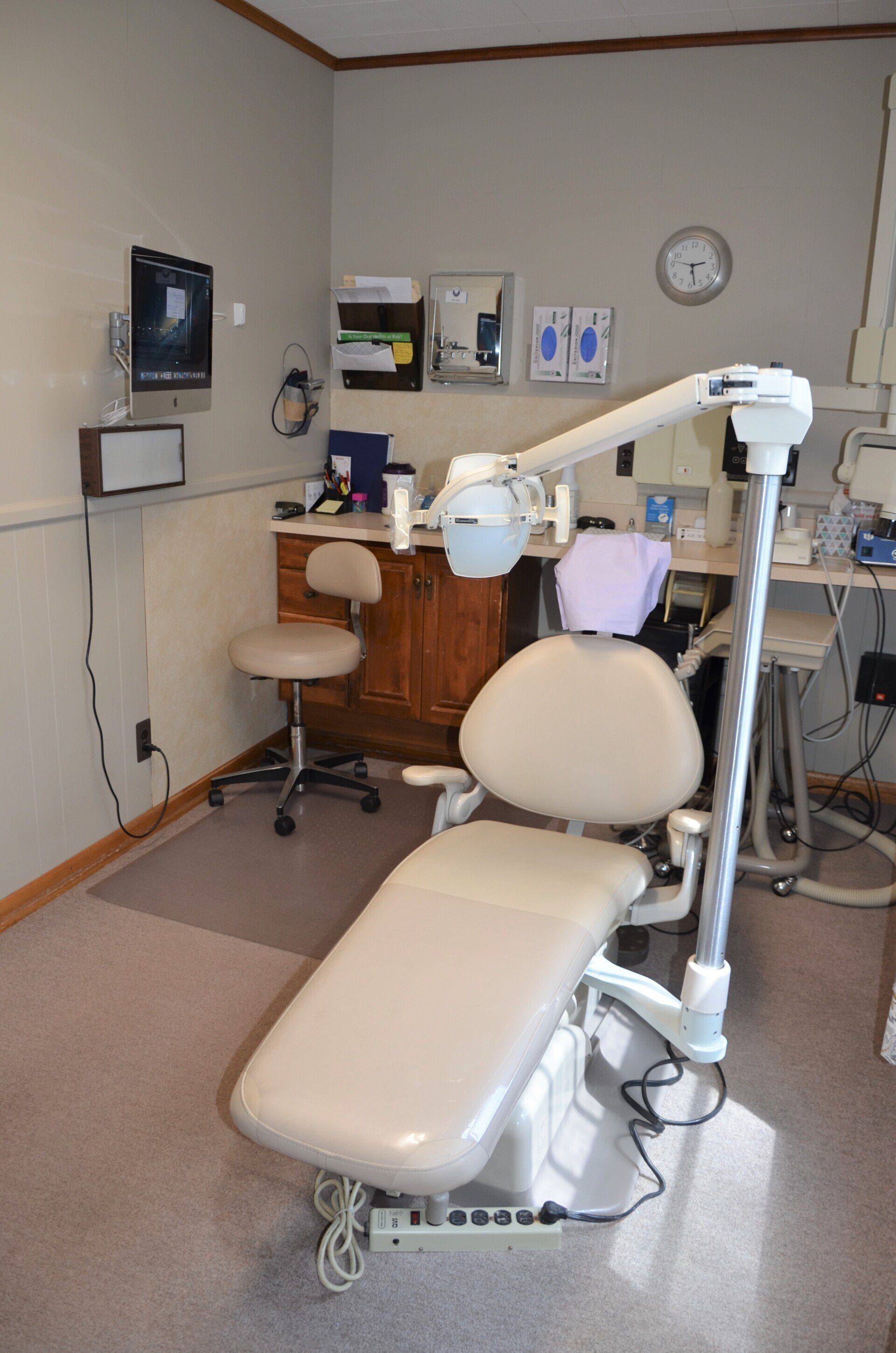 Dental Chair — Plymouth, MI — Leslie M Woodell DDS