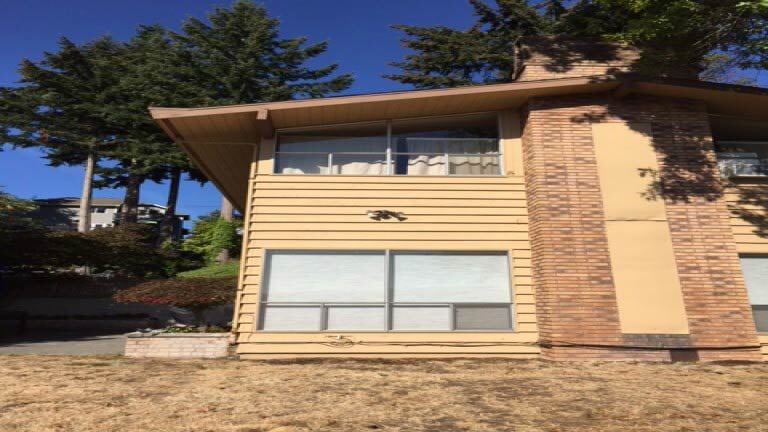 Before Residential Window Renovation — Tukwila, WA — Bel-Red Windows & Doors