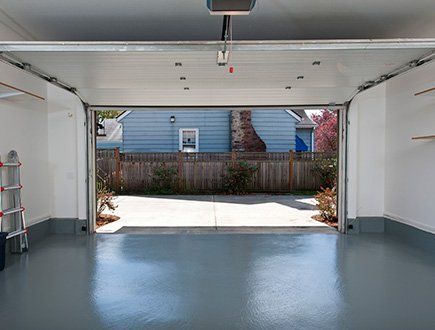 Garage floor | carport floor | concrete colour sealing | better than concrete painting